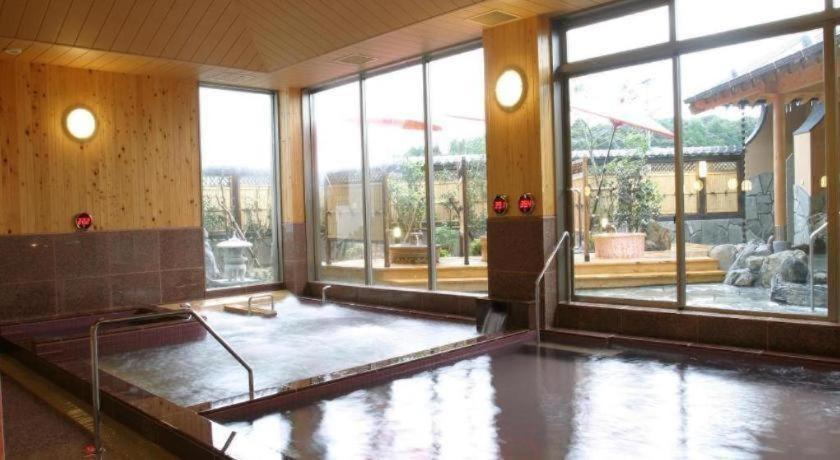 Nanaironoyu Hotel Такео Екстер'єр фото