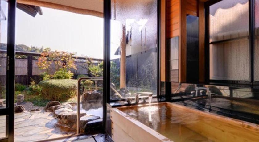 Nanaironoyu Hotel Такео Екстер'єр фото